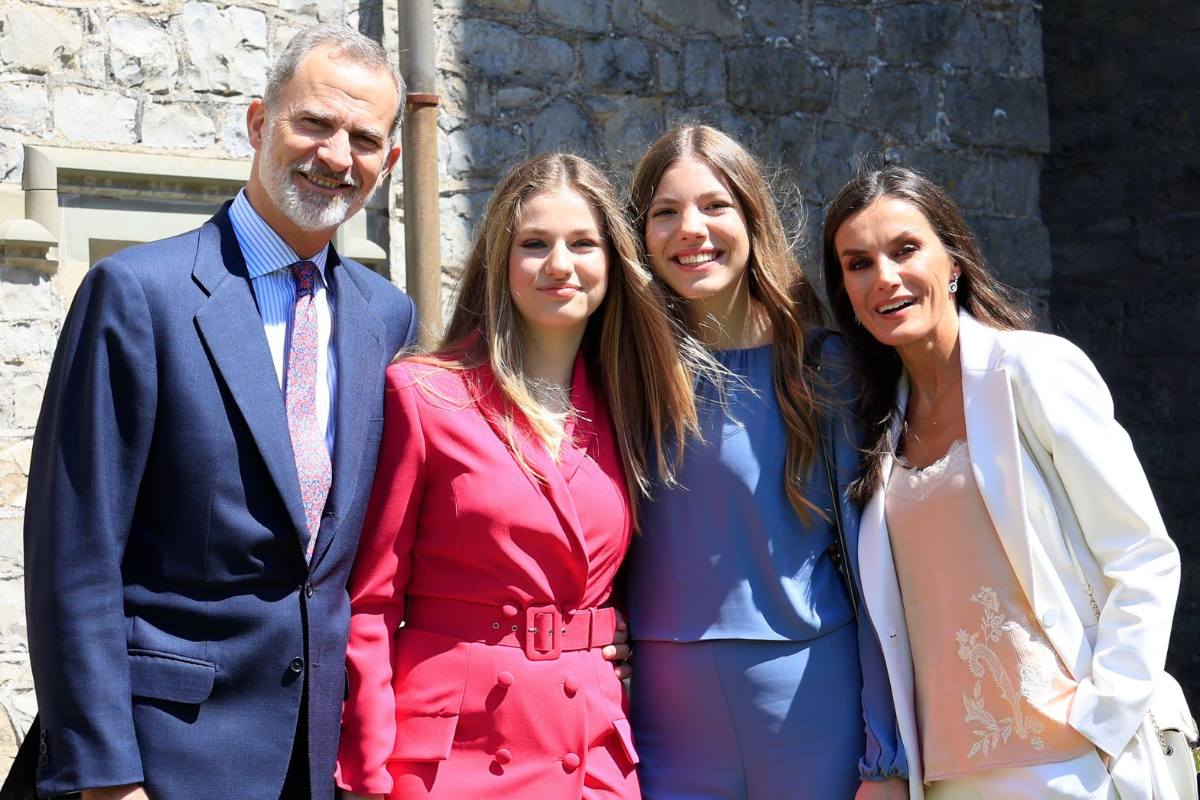 La princesa Leonor estaría aburrida de la "obsesión" de su madre, la reina Letizia