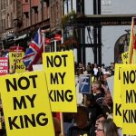 La coronación del rey Carlos en Escocia fue comparada con Game of Thrones