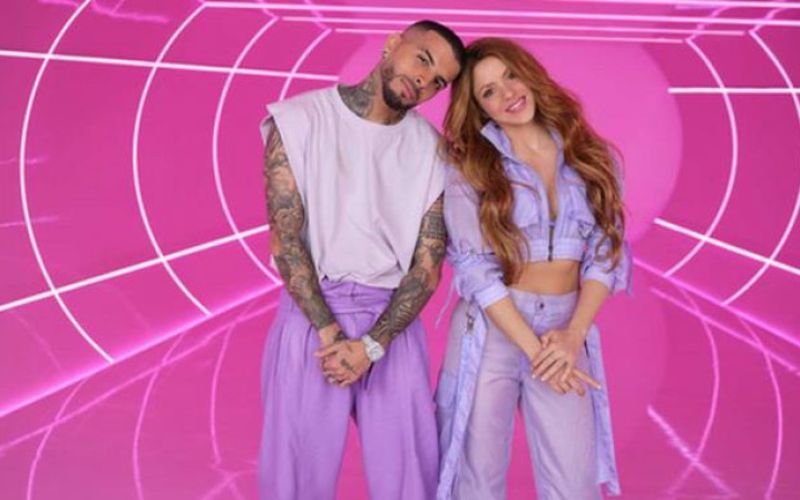 Shakira fue captada bañándose junto a Rauw Alejandro en Puerto Rico (VIDEO)