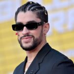 Bad Bunny publicó provocativa foto pero en un descuido se le vió parte de su berenjena