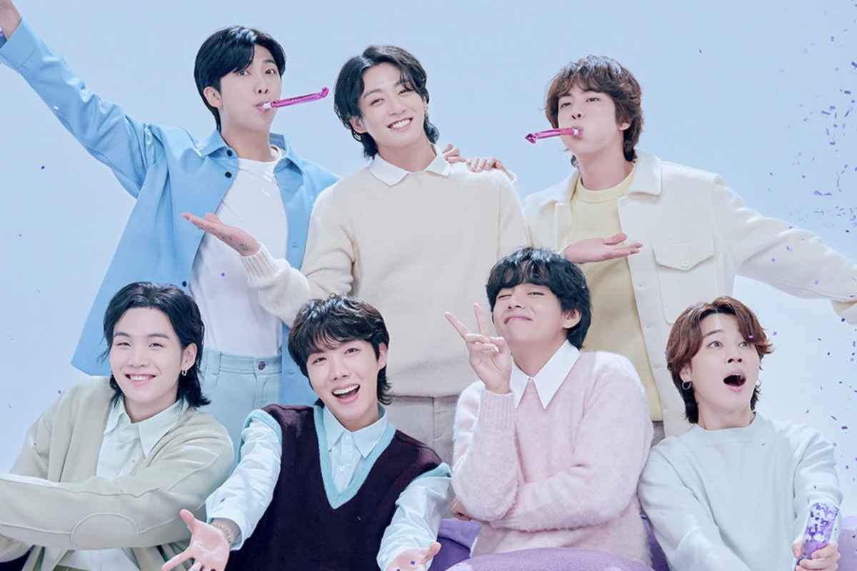 Dispatch ha revelado que HYBE envío tarjetas de BTS para el Jambore sin consentimiento