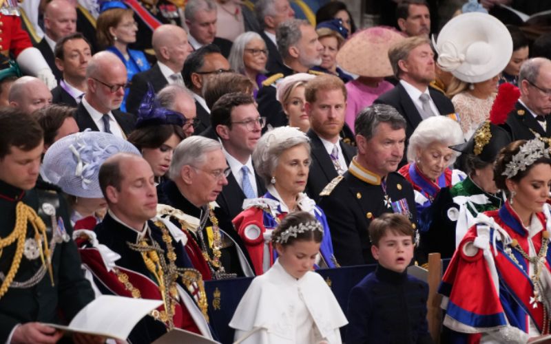 El príncipe William conmueve al todavía querer hacer las pases con el príncipe Harry