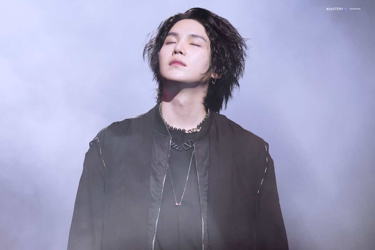 Finalmente Suga de BTS revela su tatuaje de amistad “7”