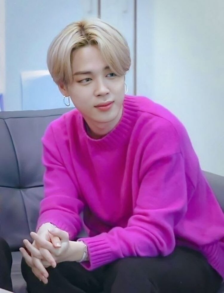Las tres fotos de Jimin de BTS dónde confirma que el color rosa le pertenece
