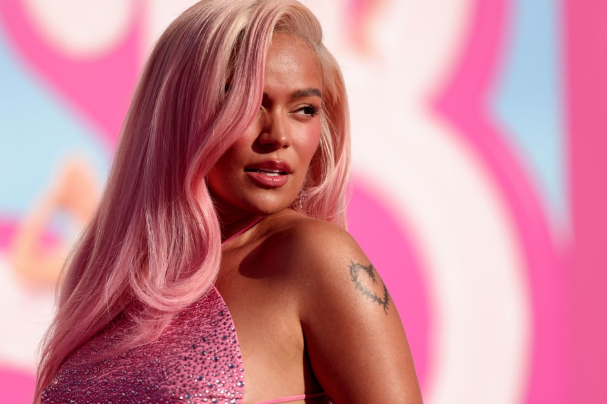 Karol G enciende las redes con sensual video para su próximo lanzamiento