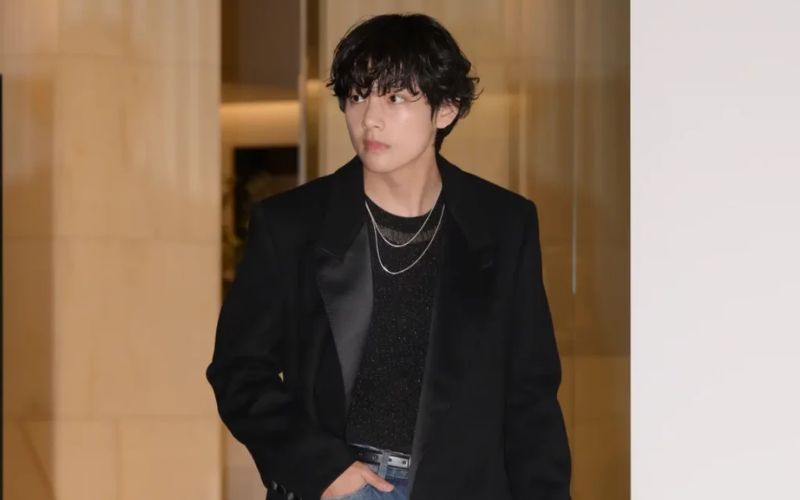 «Love Me Again» de V de BTS: traducción al español y video oficial