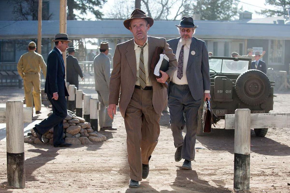 "Oppenheimer": La serie y película que deberías ver si te gustó el filme