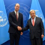 Con la sonrisa de su madre y al mismo estilo que su esposa, el príncipe William trata de conquistar Estados Unidos