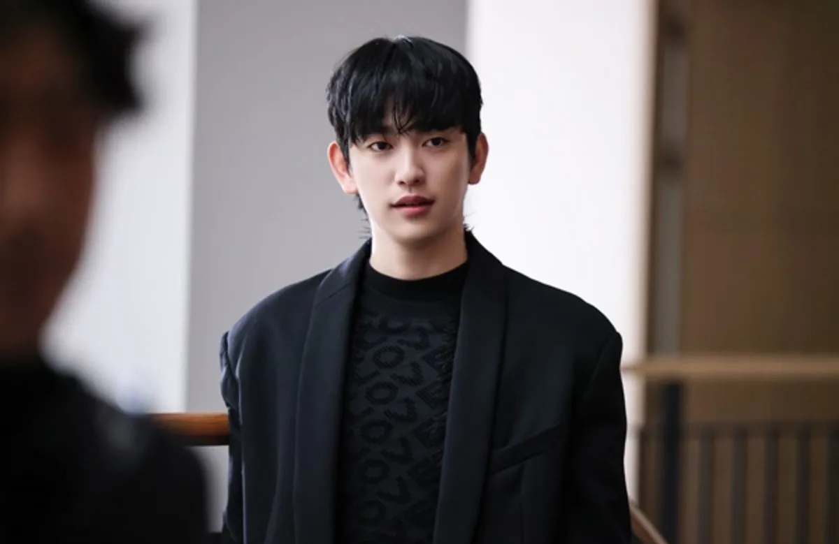 El k-drama de suspenso con Jinyoung de GOT7 disponible en Netflix