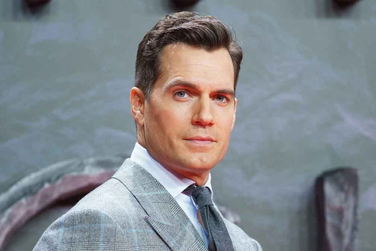 Así se vería Henry Cavill como uno de los super sayayin mas fuertes