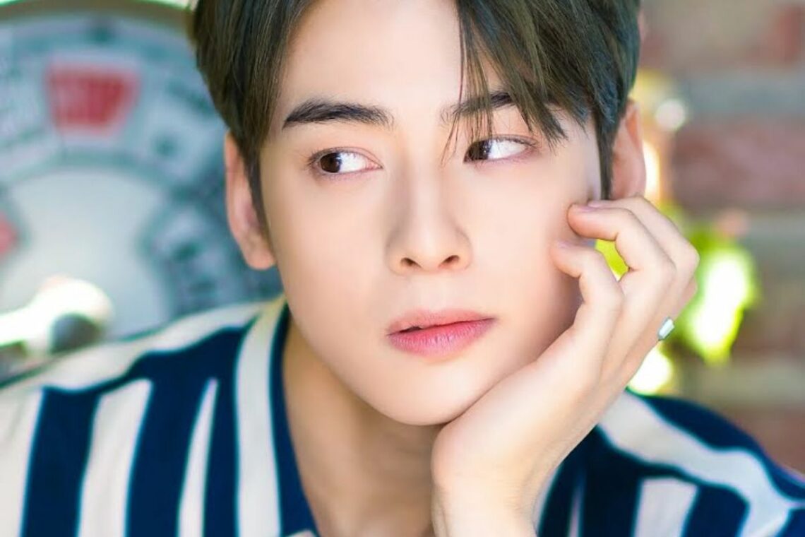 Cha Eunwoo de ASTRO calienta las redes sociales con sus imágenes en la ...