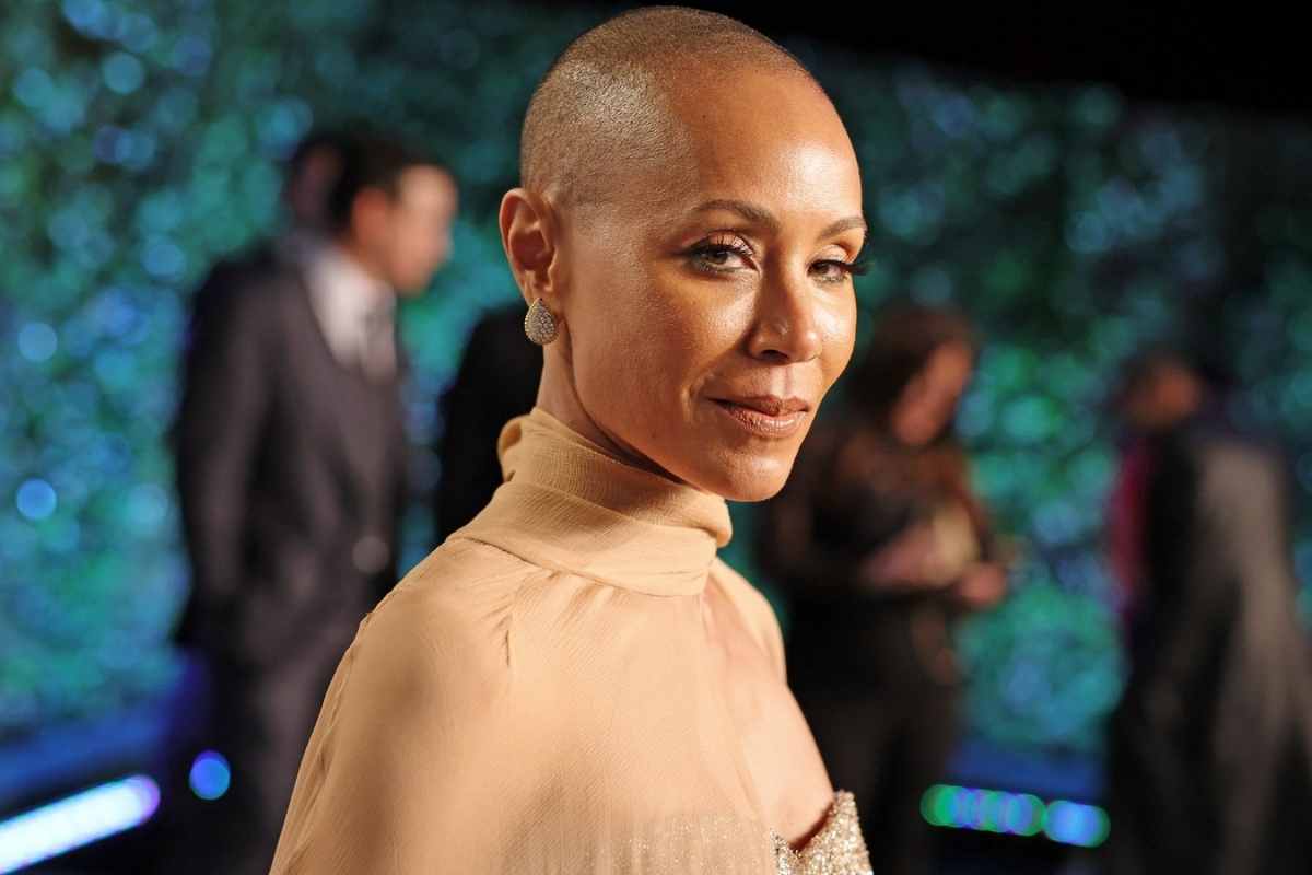 Jada Pinkett revela que ha tenido "experiencias intimas con mujeres"