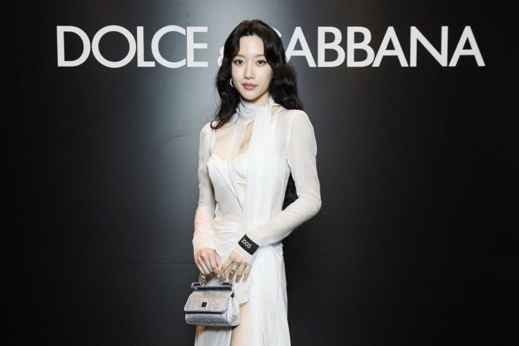 La actriz Moon Ga Young se convierte oficialmente en embajadora de Dolce&Gabbana