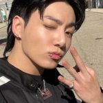 La modelo que se involucró con Jungkook de BTS para un video musical de 'Golden'