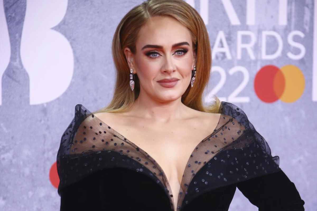 Adele estaría lanzando su propia línea de cosméticos