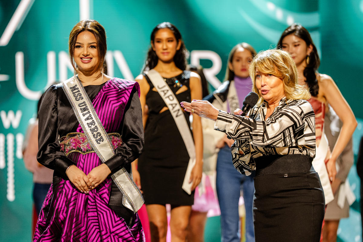 Presidenta de la Organización Miss Universo renuncia a su puesto y envía indirecta a Anne Jakrajutatip