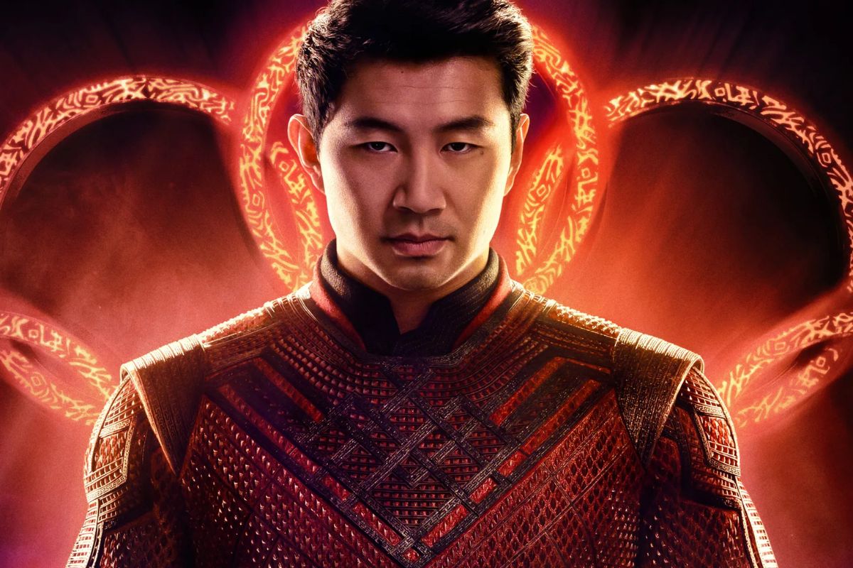 El actor Simu Liu de 'Shang-Chi' preocupa a sus fans por su estado de salud