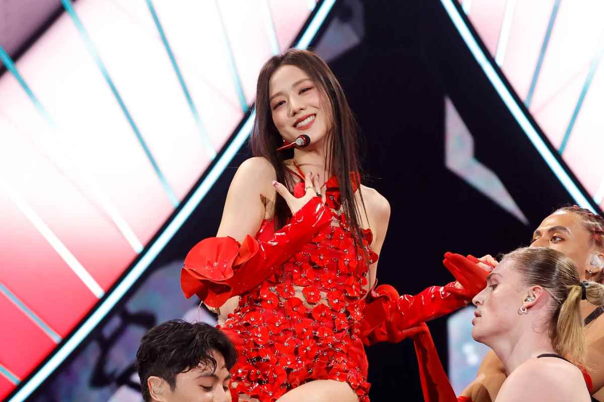 Galaxy Corporation responde a los rumores de que Jisoo de BLACKPINK se unirá a su compañía