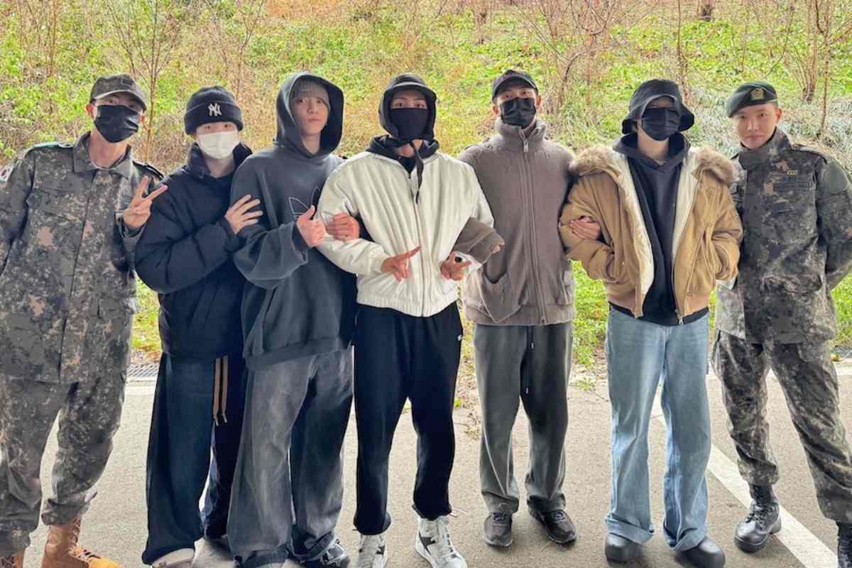 Primer vistazo de V y RM de BTS con atuendo militar