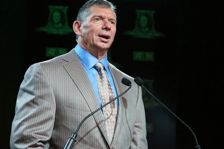 El fundador de la WWE abandona su cargo tras fuertes acusaciones delictivas en su contra