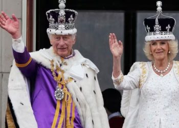 El rey Carlos III pone en pausa sus deberes en Inglaterra para irse a Escocia con la reina Camilla Parker