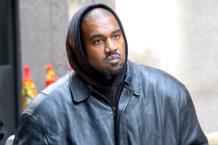Kanye West encara a periodista del TMZ por alegar que controla a su esposa