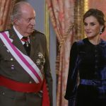La reina Letizia y Juan Carlos I, reconciliación en medio del escándalo de infidelidad