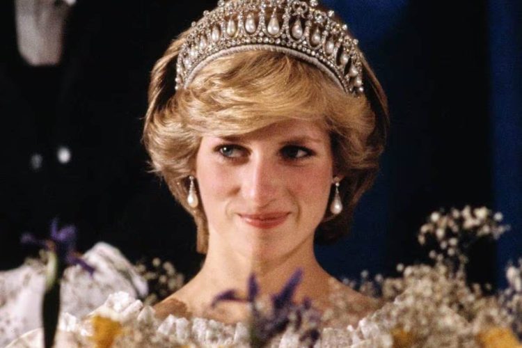 Los vestidos de la princesa Diana, una referente de la moda, se subastarán en exclusiva