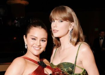 Taylor Swift y Selena Gomez se pusieron a chismear en plena ceremonia de los Golden Globes Awards 2024