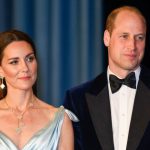 El príncipe William asiste a los Premios BAFTA y da información sobre la salud de Kate Middleton