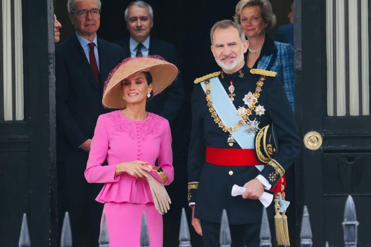 El rey Felipe VI llevaría dos fines de semana sin dormir con la reina Letizia