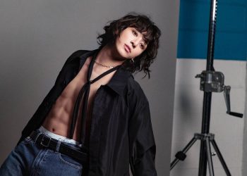 Jungkook de BTS muestra los pectorales en nuevo vídeo para Calvin Klein