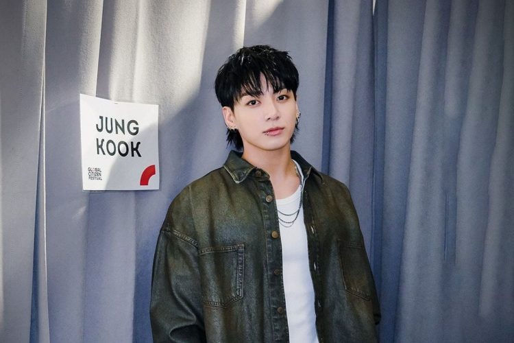 Jungkook de BTS se convierte en el primer asiático en ganar el premio al artista masculino del año en los People's Choice Awards 2024