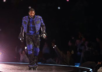 La increible cifra que cobró Usher para su espectáculo en el Super Bowl