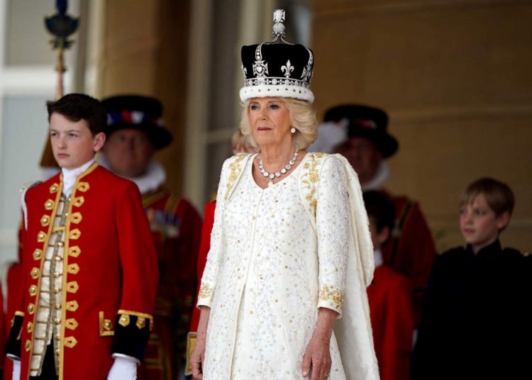 La reina Camilla arrasa en las redes sociales y se convierte en un ícono de la Generacion Z