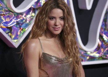 Shakira ha dado a conocer a sus fans las canciones que harán parte de su próximo álbum 'Las Mujeres Ya No Lloran'