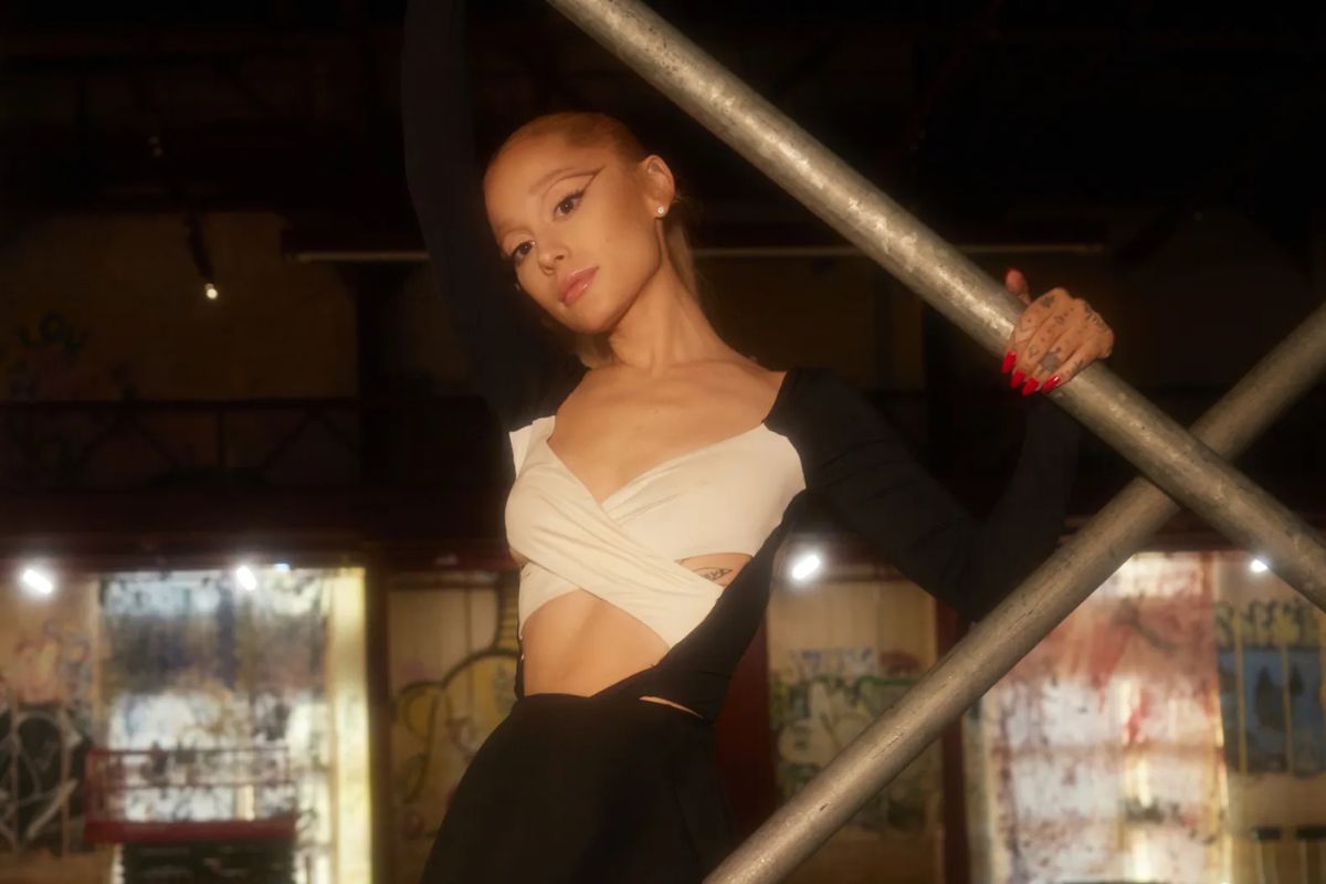 Fans de Ariana Grande aseguran que 'Eternal Shine' revela una infidelidad de su ex esposo