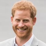 El príncipe Harry sería perdonado y volverá al Reino Unido, afirma cantante británico