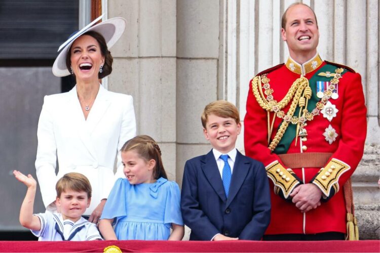 El príncipe William adoptó diferentes enfoques para revelar el cáncer de Kate Middleton a sus tres pequeños hijos