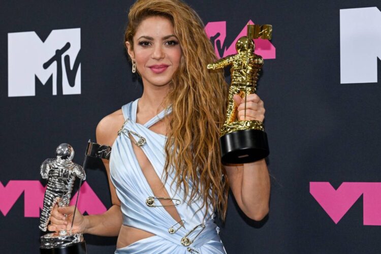 La canción de Shakira con la que se identifican los migrantes en los Estados Unidos