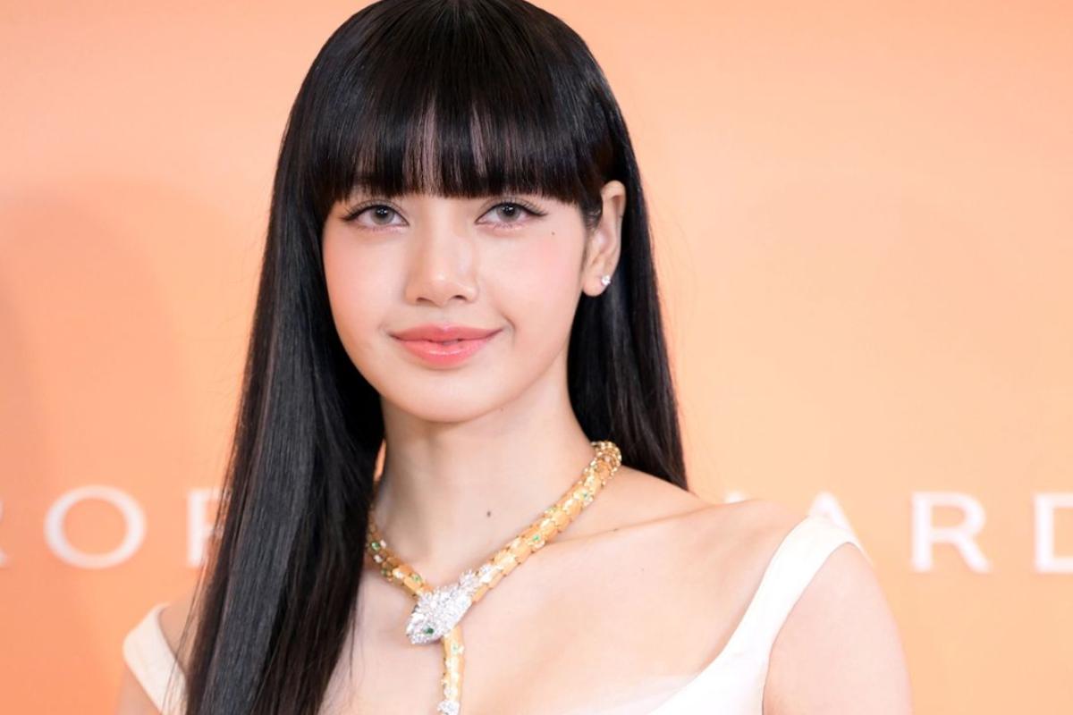 La experiencia de Lisa de BLACKPINK en el aeropuerto hace que los fans critiquen la protección de YG Entertainment a sus Idols