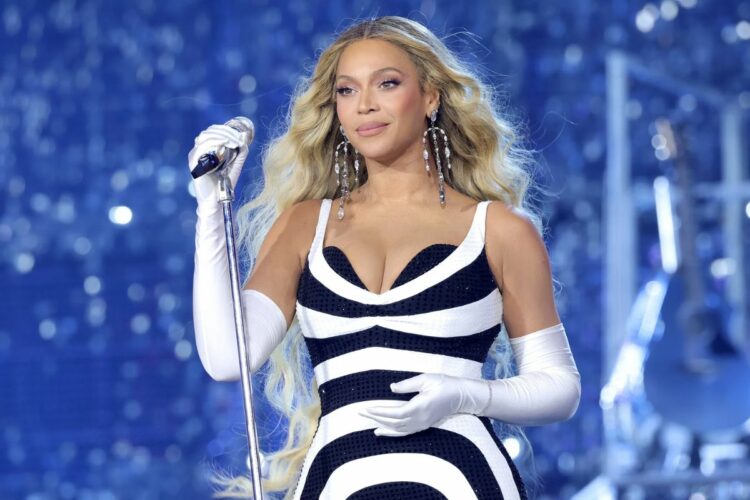 Beyoncé amplía su récord como solista en el Billboard 200 con "COWBOY CARTER"