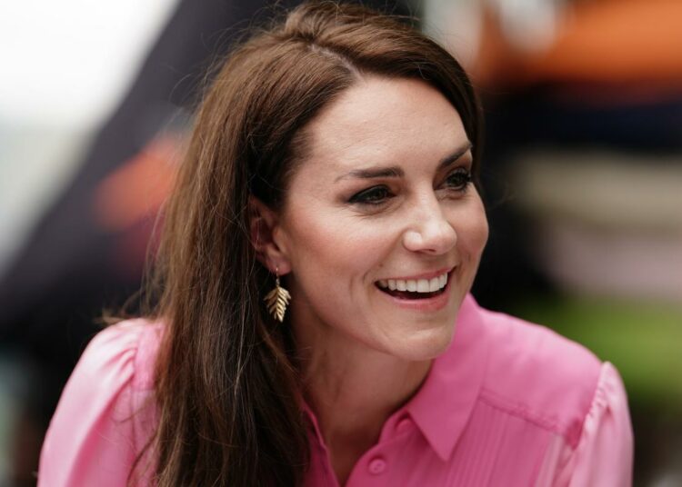 Kate Middleton vuelve a ser el miembro más popular de la monarquía tras el anuncio de su cáncer