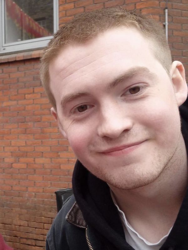 Kit Connor de 'Heartstopper' sorprende con un radical cambio de look