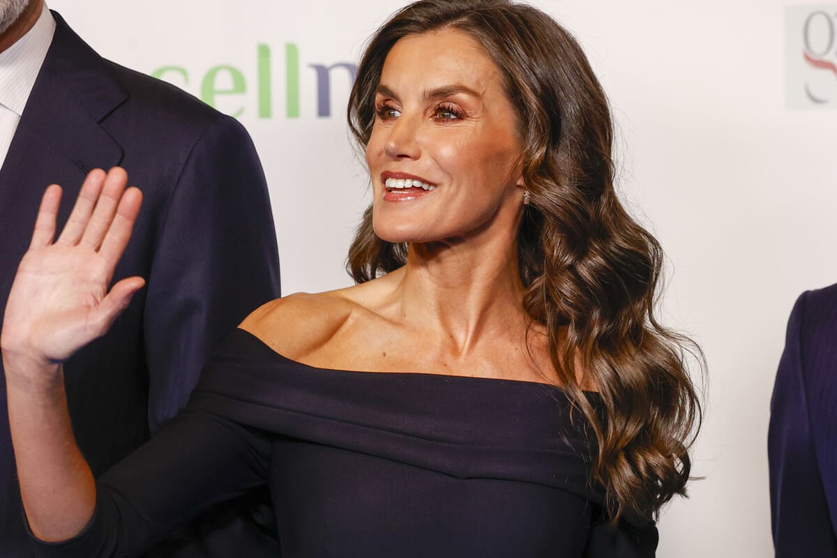 La reina Letizia pasaría los fines de semana con un empresario, afirma la prensa española