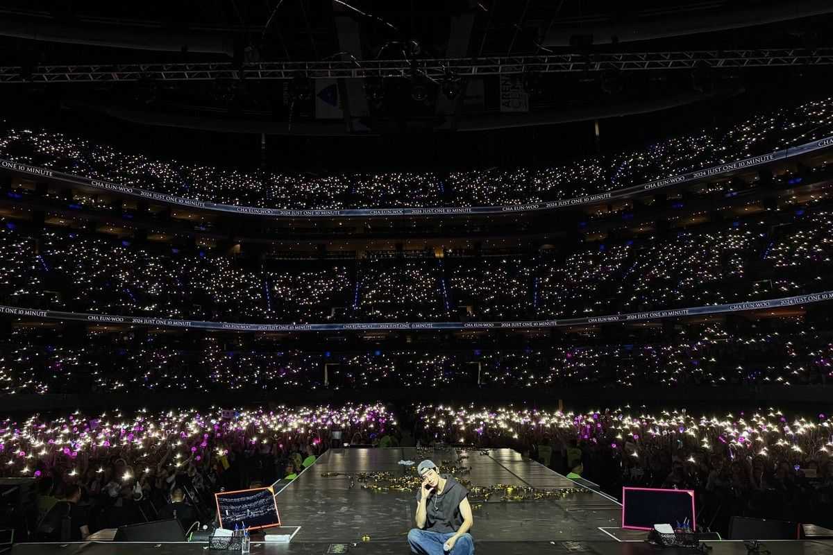 Cha Eunwoo sorprendió a sus fans cantando 'La Bamba' en español Cha Eunwoo sorprendió a sus fans cantando 'La Bamba' en español