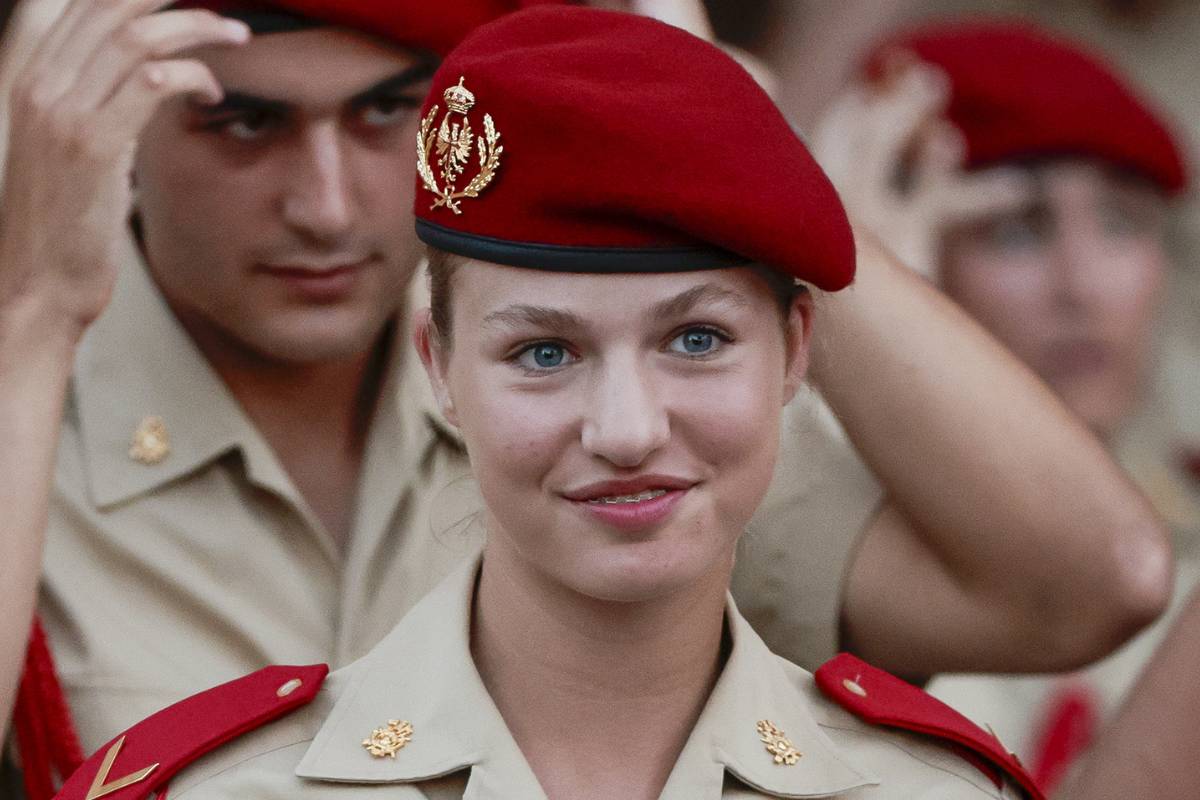 La decisión que podría tomar la princesa Leonor y que sería muy distinta a la de sus padres