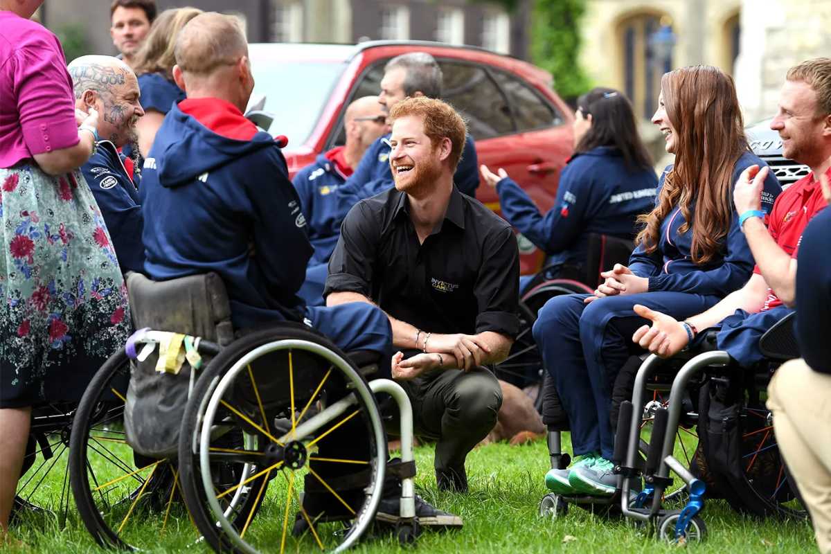 La manera en que la fundación 'Juegos Invictus' del príncipe Harry, está ayudando a las personas 'a sanar'