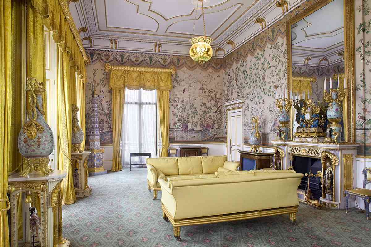 Conoce el Ala Este del Palacio de Buckingham en donde está el balcón de los saludos del rey