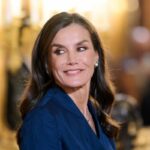 La reina Letizia estrena un increíble vestido para la cena familiar en Mallorca